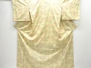 未使用品　牡丹唐草模様織出し西陣お召し着物